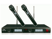 MIC-202   UHF段無線一拖二麥克風(fēng)